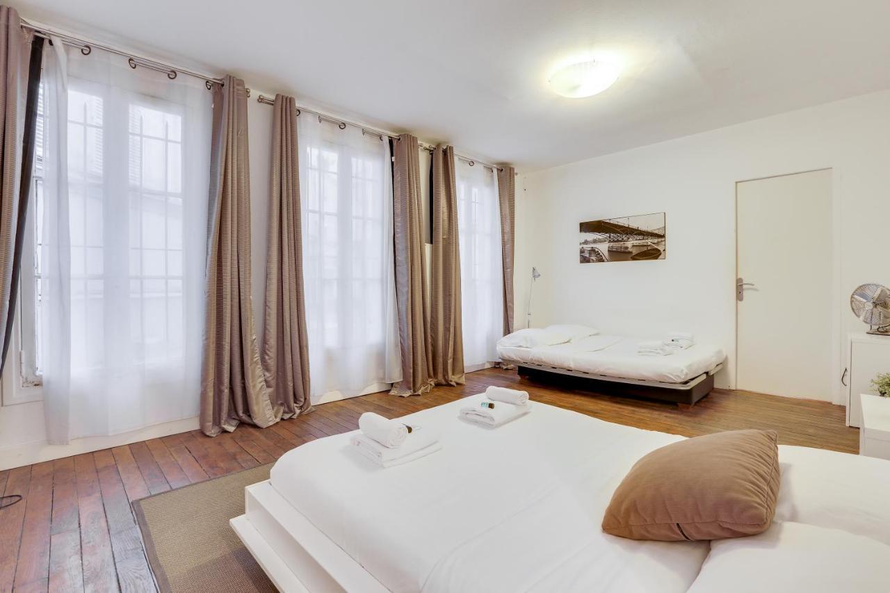 Comfortable Flat In The Middle Of Parijs Buitenkant foto