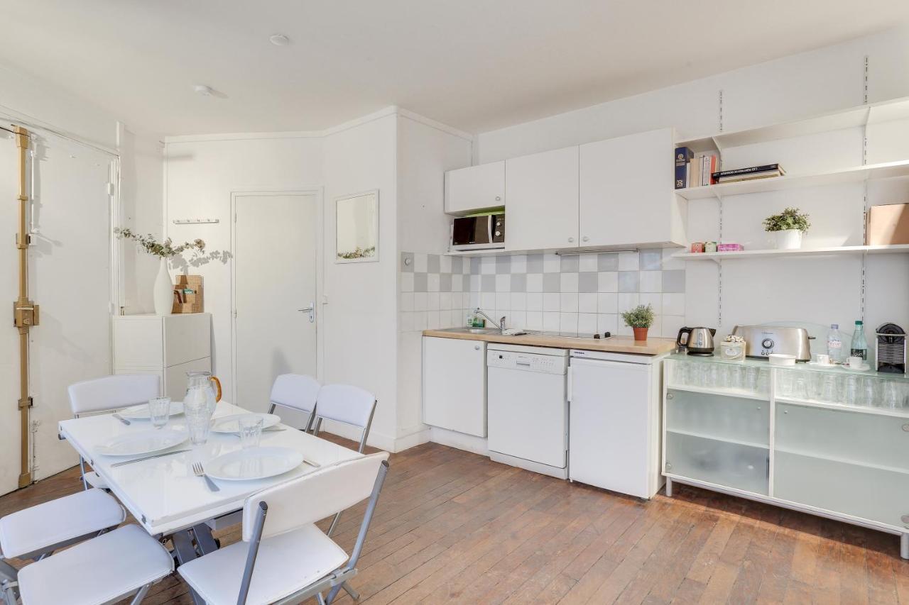 Comfortable Flat In The Middle Of Parijs Buitenkant foto